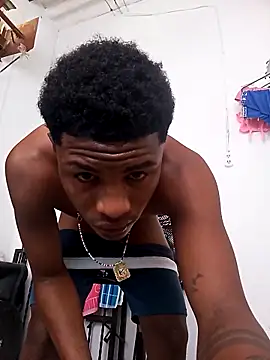 Snapshot of Bichorro chatting on 13, 10, 2025 Bichorro online show from 13, 10, 2025