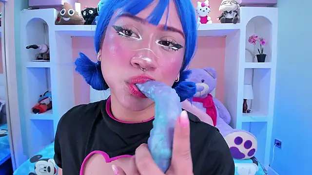 Snapshot of miss___megan chatting on 23, 10, 2025 miss megan online show from 23, 10, 2025