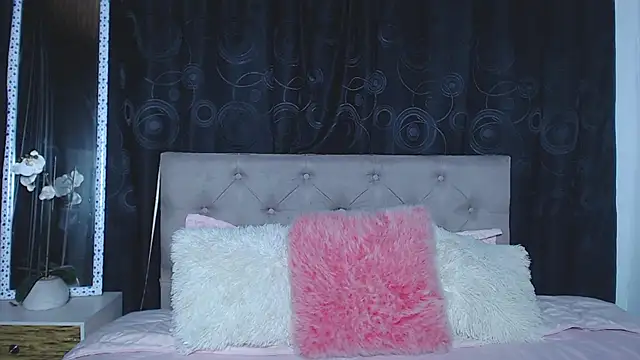 Snapshot of rebeka_kenye chatting on 13, 3, 2025 rebeka kenye online show from 13, 3, 2025