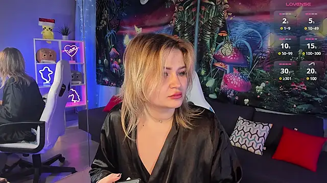 Snapshot of MargoBryan chatting on 12, 3, 2025 MargoBryan online show from 12, 3, 2025