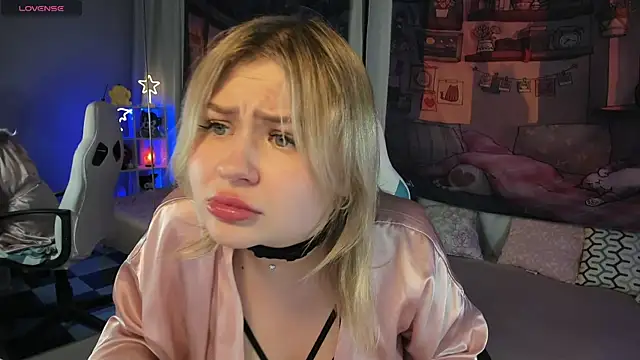 Snapshot of MargoBryan chatting on 13, 3, 2025 MargoBryan online show from 13, 3, 2025