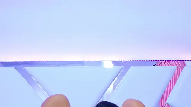 Snapshot of YesyHills chatting on 7, 3, 2025 YesyHills online show from 7, 3, 2025