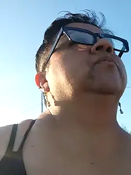 Snapshot of erinadarling79 chatting on 2, 10, 2025 erinadarling79 online show from 2, 10, 2025