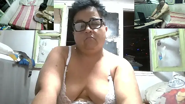 Snapshot of erinadarling79 chatting on 13, 2, 2026 erinadarling79 online show from 13, 2, 2026