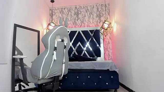 charlotte bluee online show from 3, 3, 2025