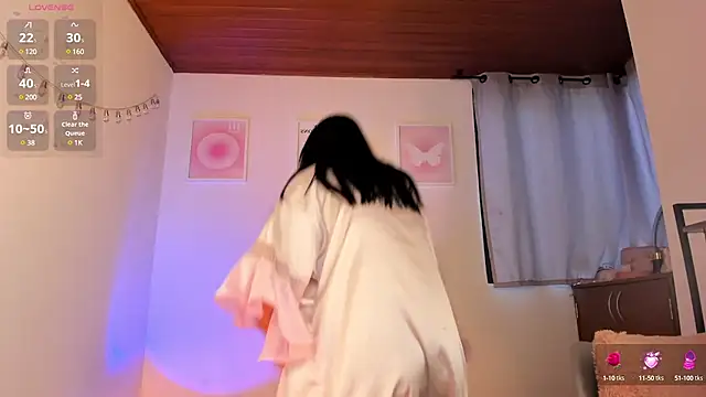 Amygoddess online show from 2, 3, 2025