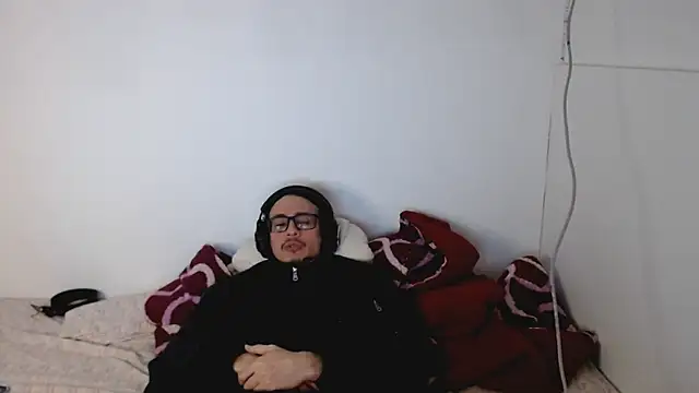 Snapshot of cholitohermoso chatting on 30, 9, 2025 cholitohermoso online show from 30, 9, 2025