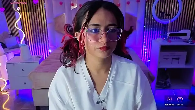 kristen tay online show from 1, 4, 2026