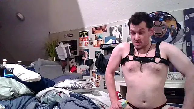 Sk00byJaXxX212 online show from 20, 12, 2025