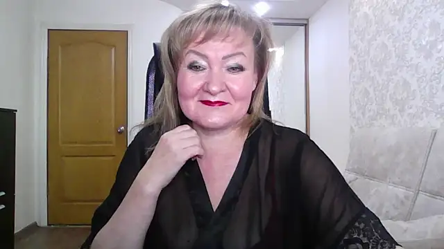 Victoria secrets  online show from 8, 9, 2025