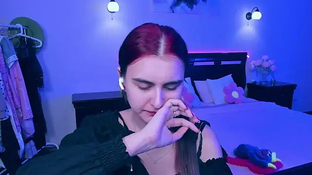 GabriellaMays online show from 17, 3, 2025