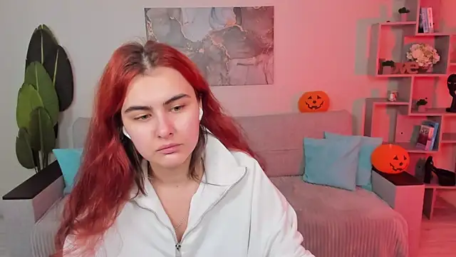 GabriellaMays online show from 9, 11, 2025