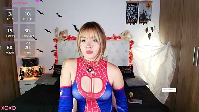 Snapshot of Julieta_priv chatting on 6, 10, 2025 Julieta priv online show from 6, 10, 2025