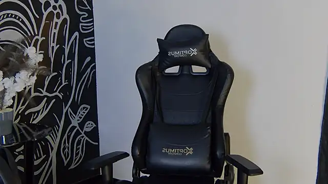 Arii moon online show from 1, 4, 2026