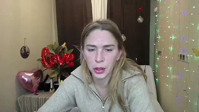 Snapshot of TessaDaybreak chatting on 15, 2, 2025 TessaDaybreak online show from 15, 2, 2025