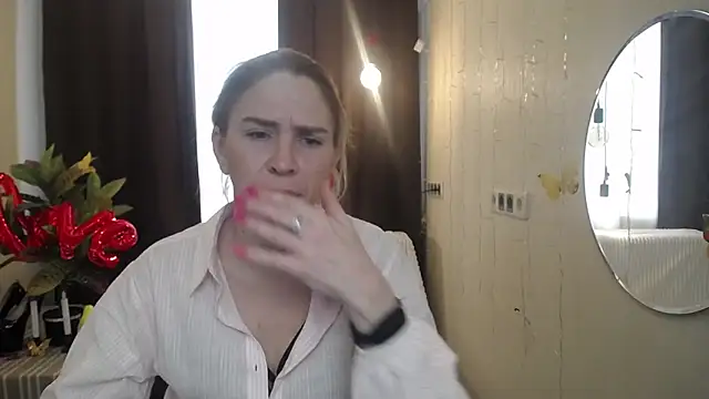 Snapshot of TessaDaybreak chatting on 21, 2, 2025 TessaDaybreak online show from 21, 2, 2025