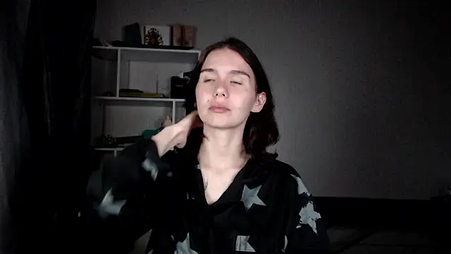 Snapshot of Anna-Sun chatting on 19, 7, 2026 Anna-Sun online show from 19, 7, 2026