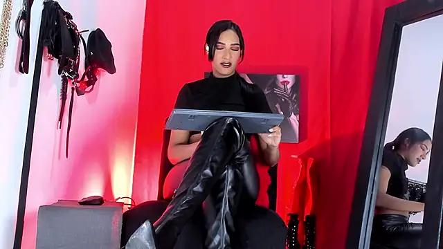 Aleshkastone online show from 18, 12, 2025