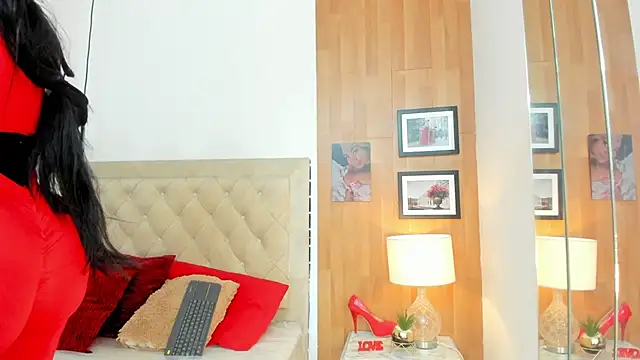 Snapshot of KimberlyBigBoobs chatting on 27, 11, 2025 KimberlyBigBoobs online show from 27, 11, 2025