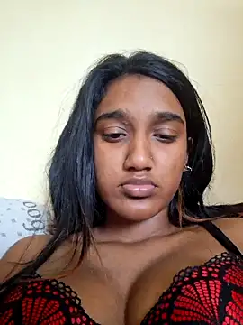 Snapshot of indianpink_lips chatting on 9, 10, 2025 indianpink lips online show from 9, 10, 2025