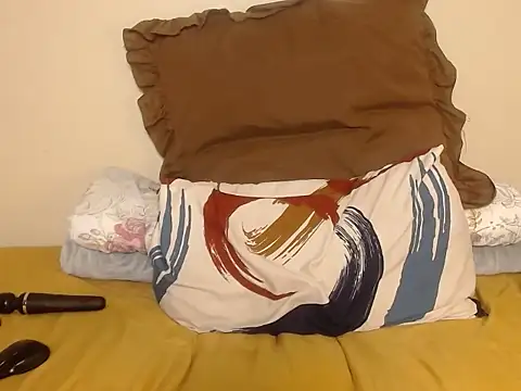 Karishma99  online show from 1, 12, 2025