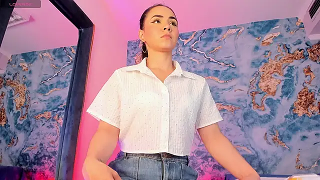 Snapshot of Natty_roberts_ chatting on 14, 3, 2026 Natty roberts online show from 14, 3, 2026