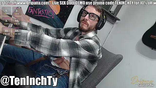 Snapshot of teninchty chatting on 8, 1, 2026 teninchty online show from 8, 1, 2026