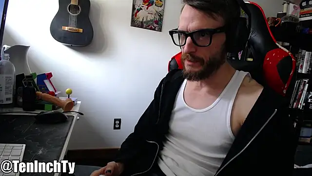 Snapshot of teninchty chatting on 1, 4, 2026 teninchty online show from 1, 4, 2026