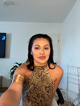 Snapshot of YoungHotMilf97 chatting on 3, 11, 2025 YoungHotMilf97 online show from 3, 11, 2025