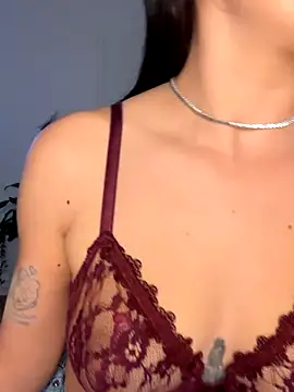 Snapshot of YoungHotMilf97 chatting on 8, 11, 2025 YoungHotMilf97 online show from 8, 11, 2025