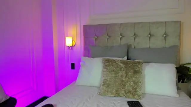 JasmineRoss 1 online show from 15, 1, 2026