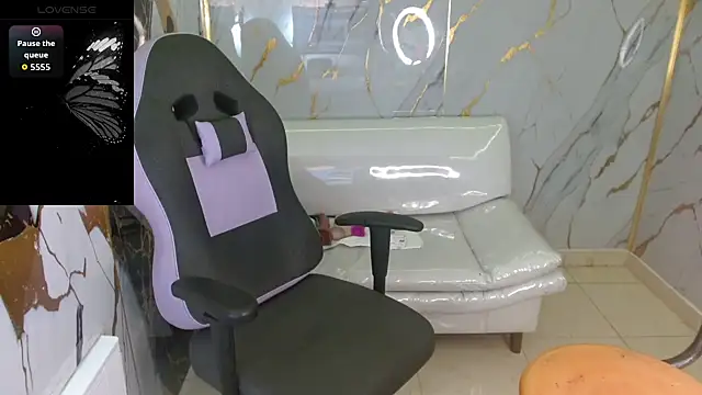 melany rouse18 online show from 29, 4, 2026