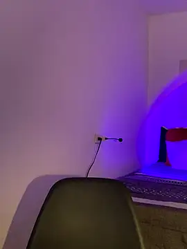 Dahiana Giil online show from 29, 10, 2025