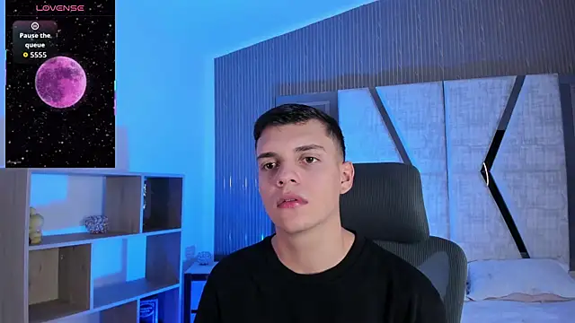 JacobRoberts1 online show from 1, 12, 2025