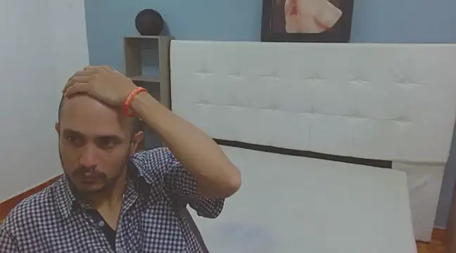 Snapshot of JhonTorres018 chatting on 28, 2, 2025 JhonTorres018 online show from 28, 2, 2025