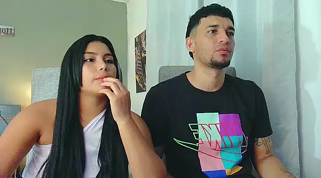 Snapshot of Reina_paola chatting on 16, 2, 2025 Reina paola online show from 16, 2, 2025