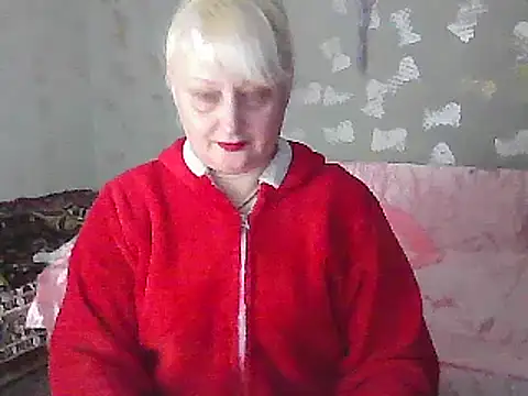 Snapshot of NikolinaBounty chatting on 17, 2, 2025 NikolinaBounty online show from 17, 2, 2025