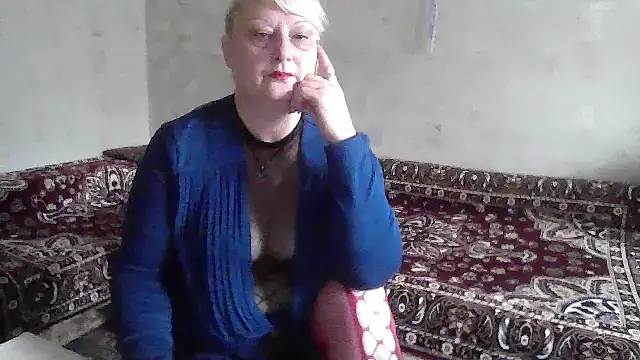 Snapshot of NikolinaBounty chatting on 13, 10, 2025 NikolinaBounty online show from 13, 10, 2025