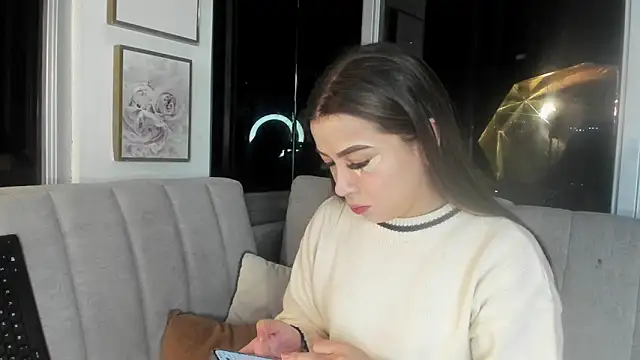 Snapshot of Ivanna_West chatting on 17, 6, 2026 Ivanna West online show from 17, 6, 2026