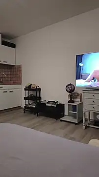 Miss candymandy online show from 15, 4, 2026