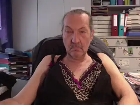 HMStraps01 online show from 15, 2, 2025