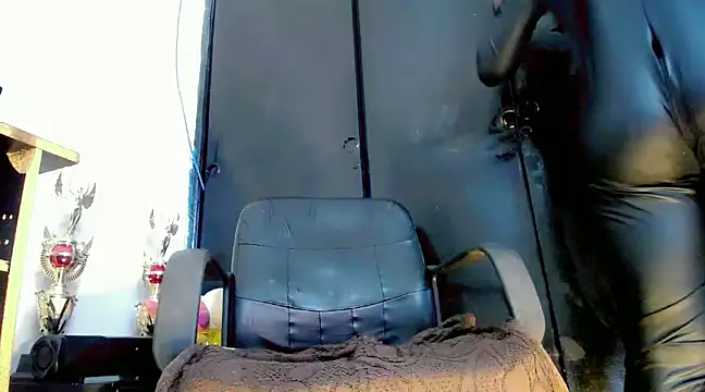 Iris Gill online show from 15, 2, 2025