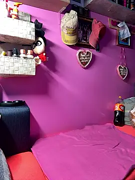 Snapshot of sexymelli18 chatting on 7, 1, 2026 sexymelli18 online show from 7, 1, 2026