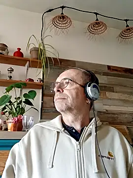 Snapshot of Xavspank2 chatting on 27, 3, 2026 Xavspank2 online show from 27, 3, 2026