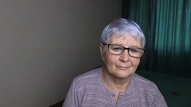 Sandra Snowflake online show from 18, 9, 2025