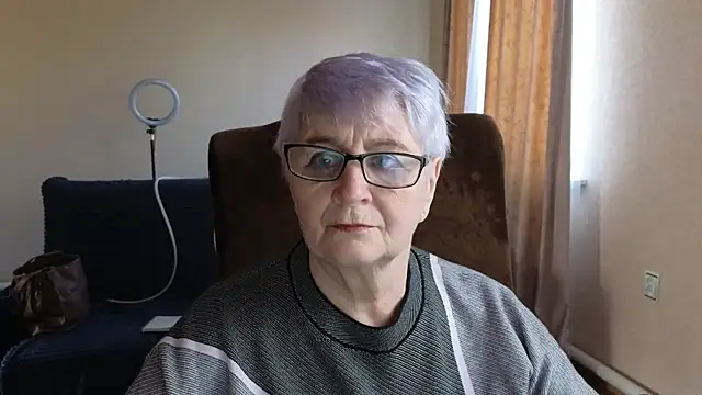 Sandra Snowflake online show from 28, 4, 2026