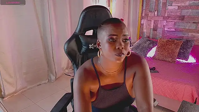 DashaSousaa online show from 14, 10, 2025