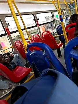 Snapshot of Coeur_de_luxure chatting on 10, 10, 2025 Coeur de luxure online show from 10, 10, 2025