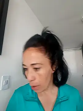 Snapshot of Coeur_de_luxure chatting on 9, 11, 2025 Coeur de luxure online show from 9, 11, 2025