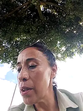 Snapshot of Coeur_de_luxure chatting on 30, 11, 2025 Coeur de luxure online show from 30, 11, 2025